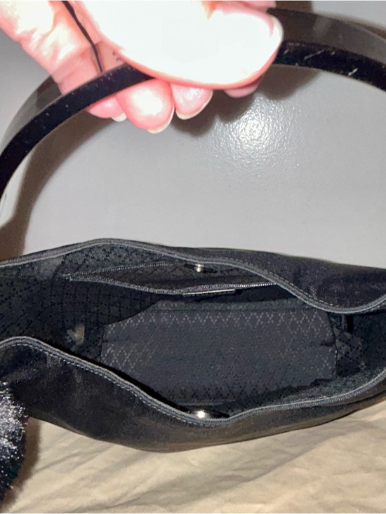 Gucci Black Shoulder Bag with Turquoise Scarf and Crystal Cat Charm - Picture 9 of 12